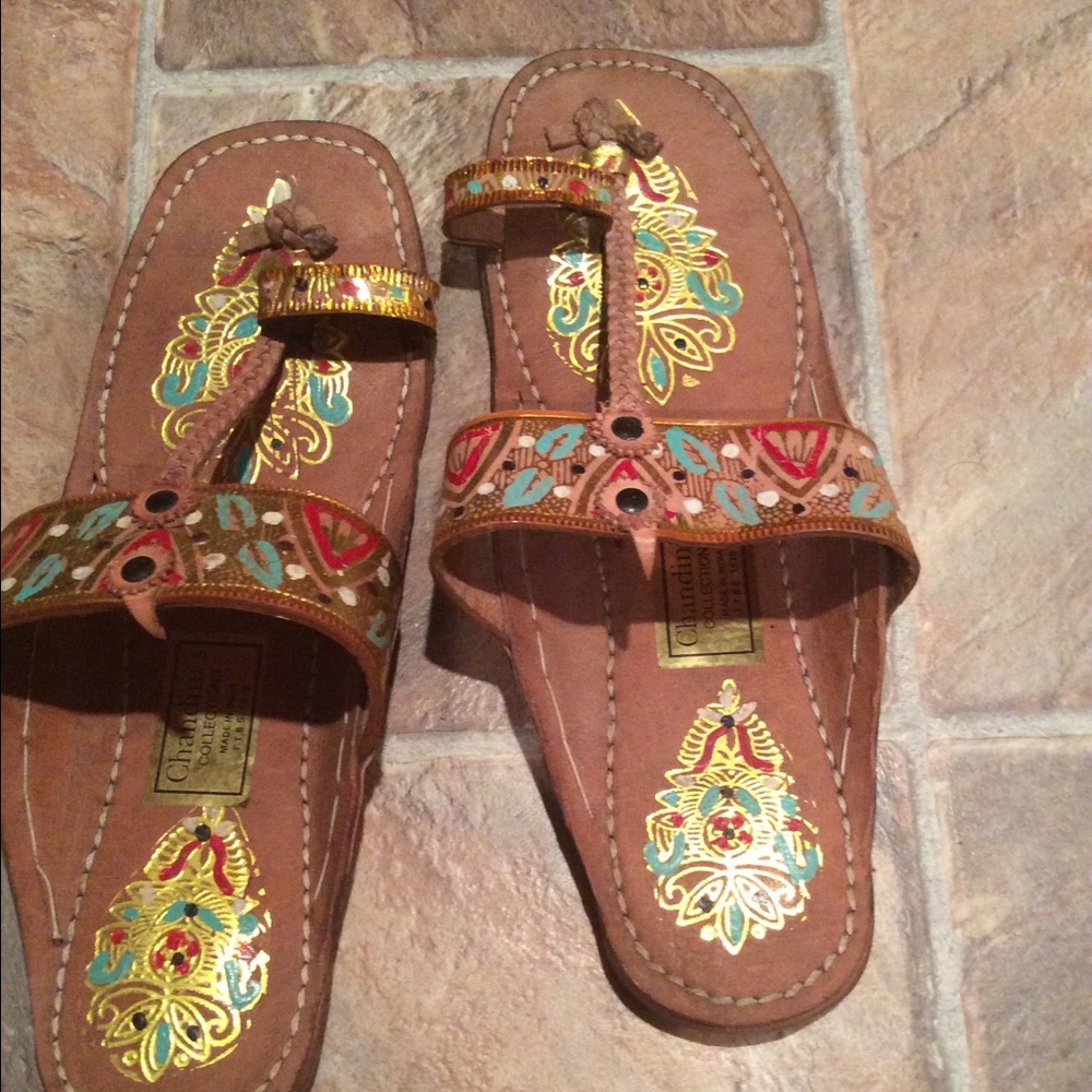 SALE TODAY! Imported leather T-Strap Toe Sandals