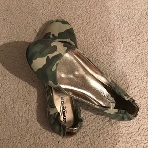 Massimo camouflage flats
