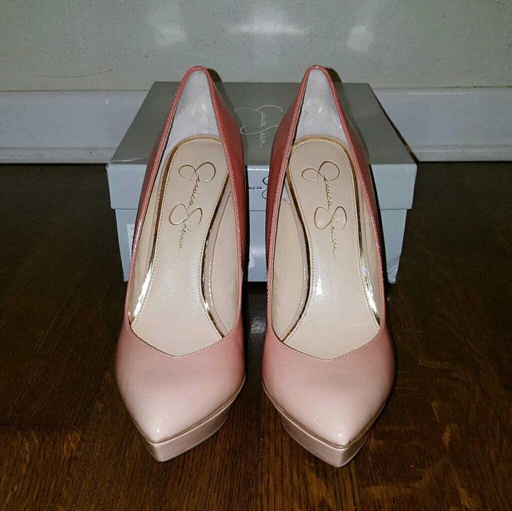 Jessica Simpson Pumps
