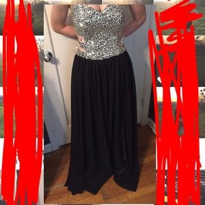Strapless prom dress w/ sequin top & side cutouts