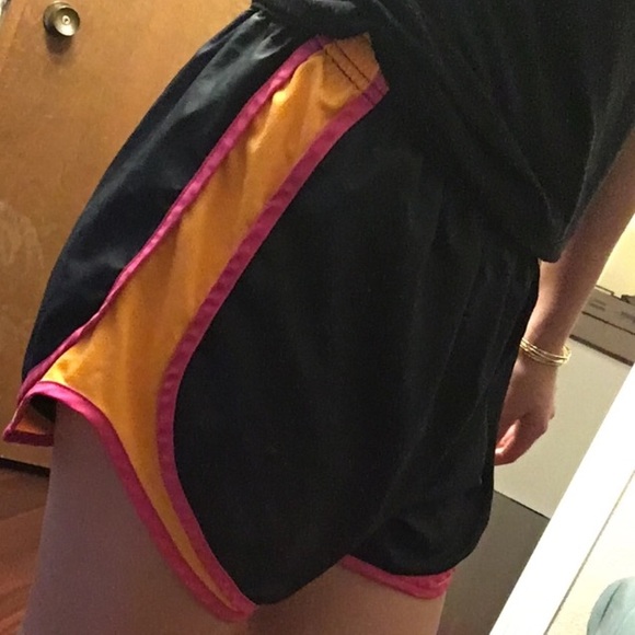 Nike shorts - Picture 2 of 5