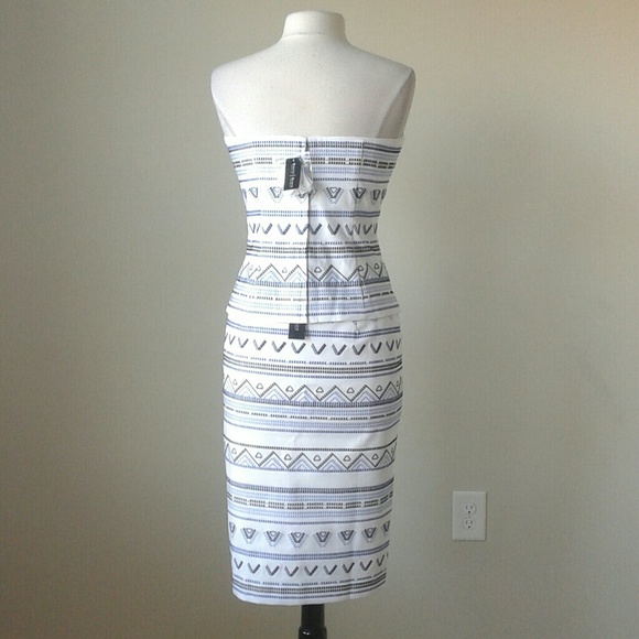 Embroidered pencil skirt geometric bustier top set - Picture 3 of 8