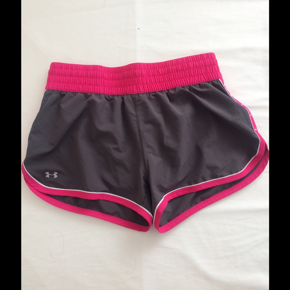 🚫SOLD🚫Gray/Pink Under Armour Heat Gear Shorts