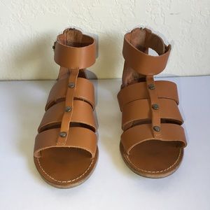 Gently used madewell Rowan gladiator sandals 7.5