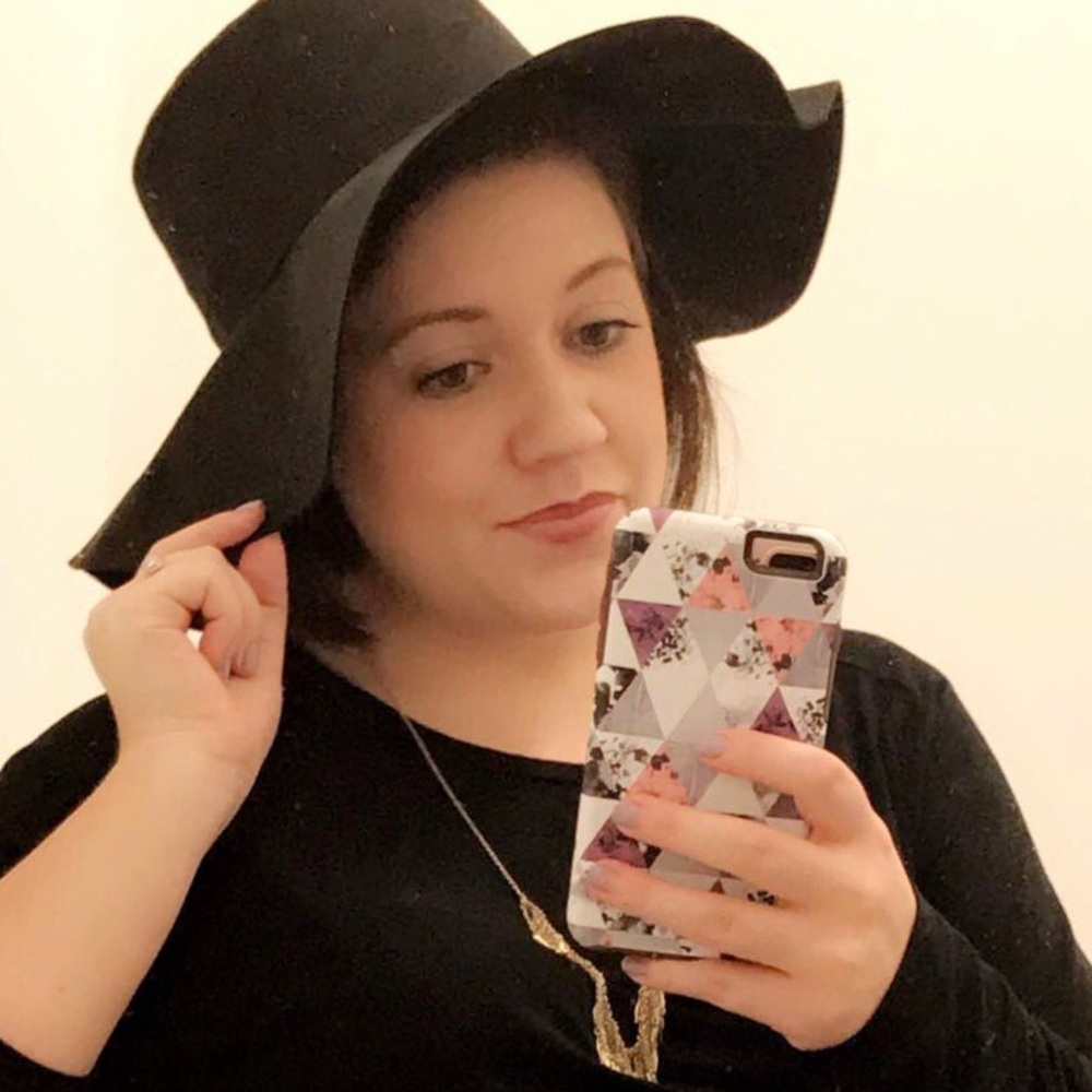 Meet your Posher, Ashlea!