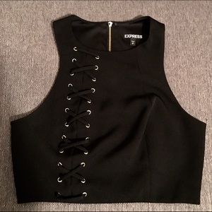 EXPRESS 🖤 CROP TOP