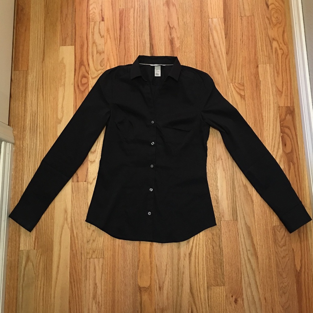 H&M button down top