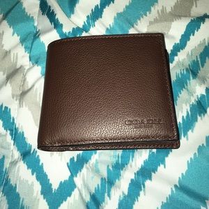 Compact iD sport calf leather wallet mahogany