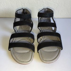 Tsubo Black leather Gladiator Sandal Sz 8