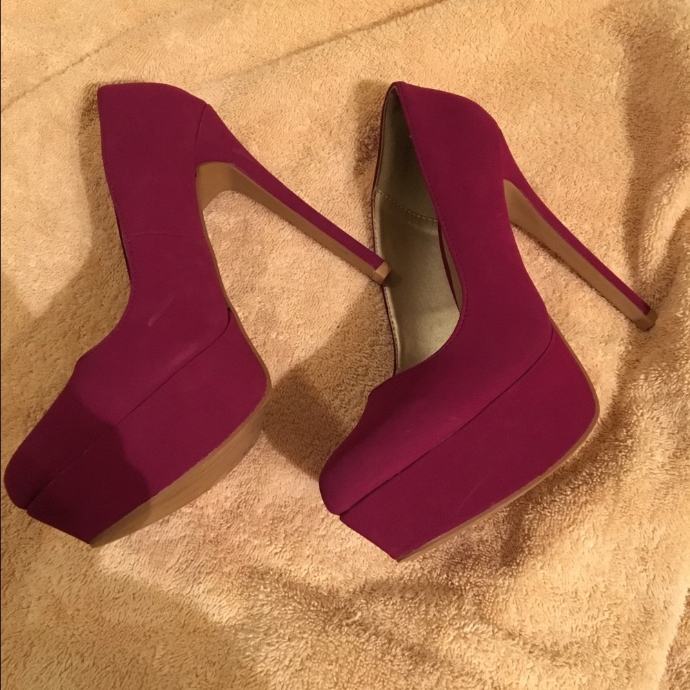 Burgundy red platform shoes