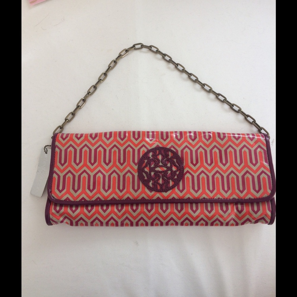 NWT Steve Madden Clutch with Chain