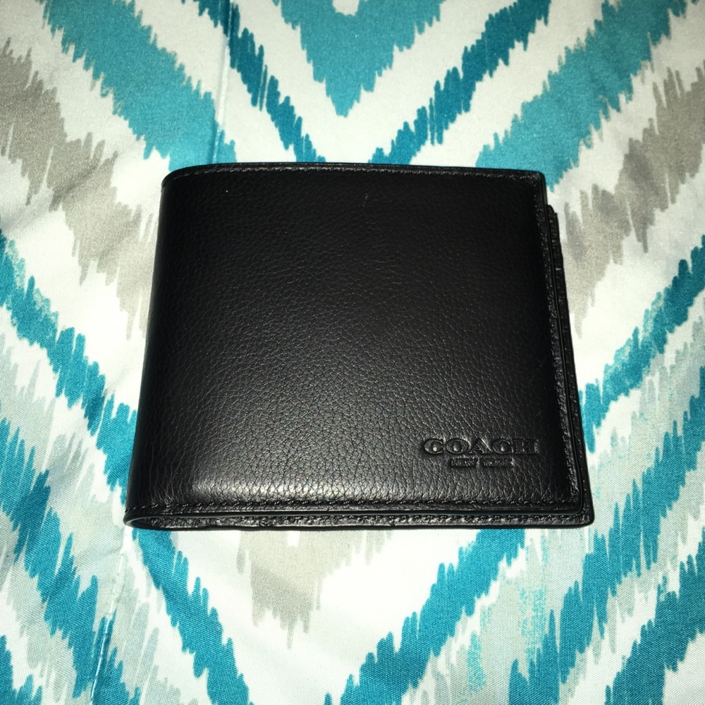 Compact iD sport calf leather wallet black