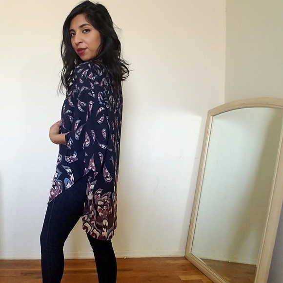 FAVORITE NAVY FEATHERED KIMONO CARDIGAN - Picture 2 of 5