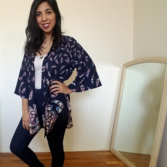 FAVORITE NAVY FEATHERED KIMONO CARDIGAN - Picture 3 of 5