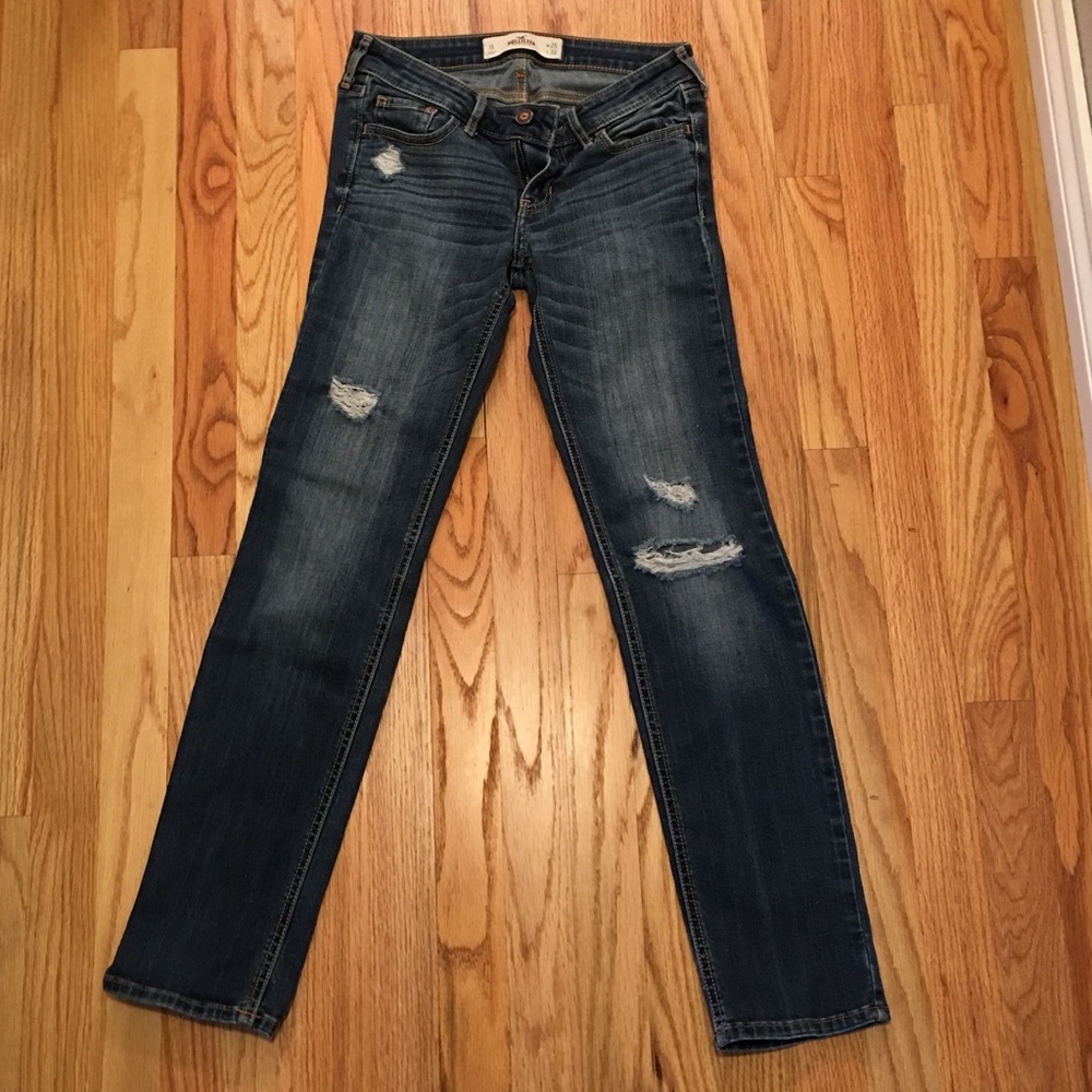Hollister skinny jeans. Size 1 short