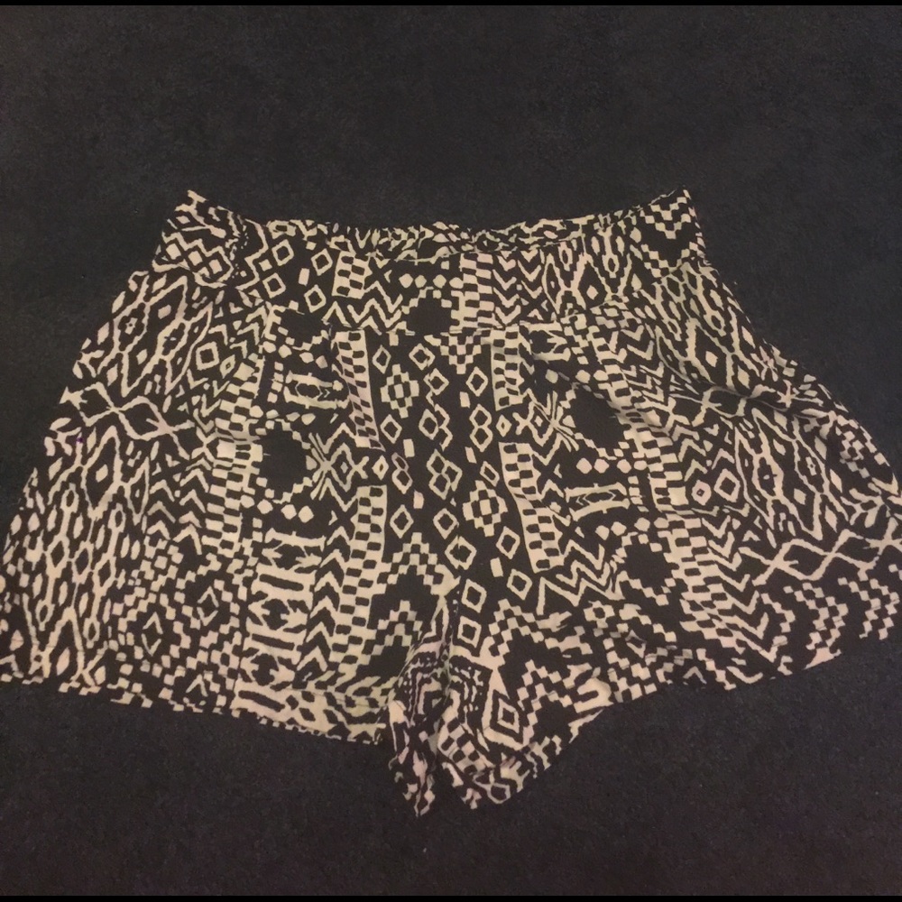 High Waisted Patterned Fabric Shorts