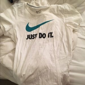 Nike t shirt