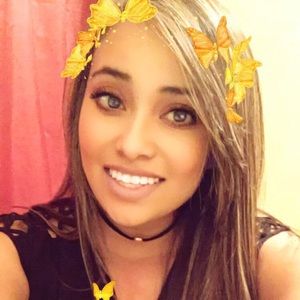 Meet your Posher, Roxana