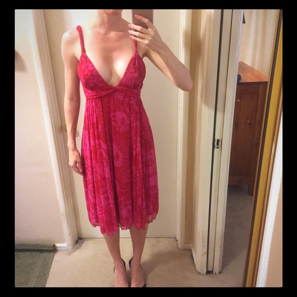 DVF Pink Floral Dress, low V, sz 8