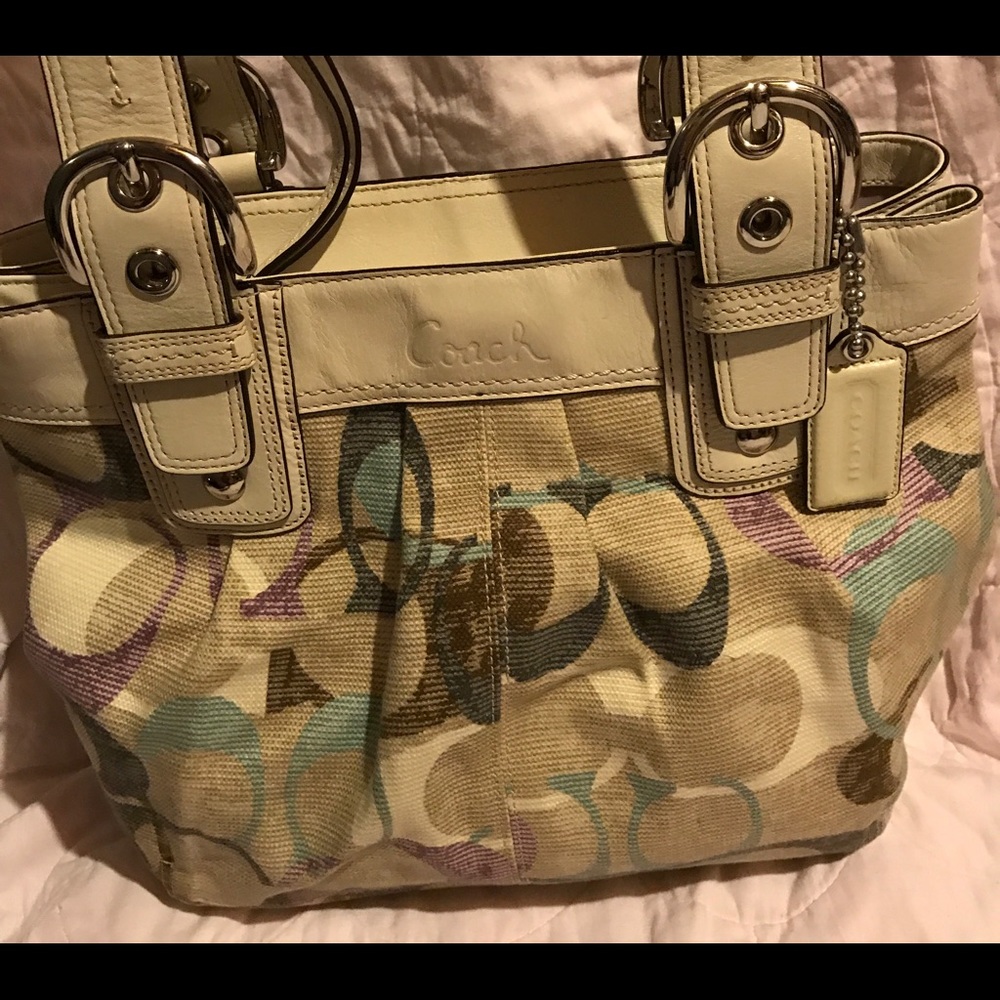 WEEKEND SALE!!! EUC COACH PURSE