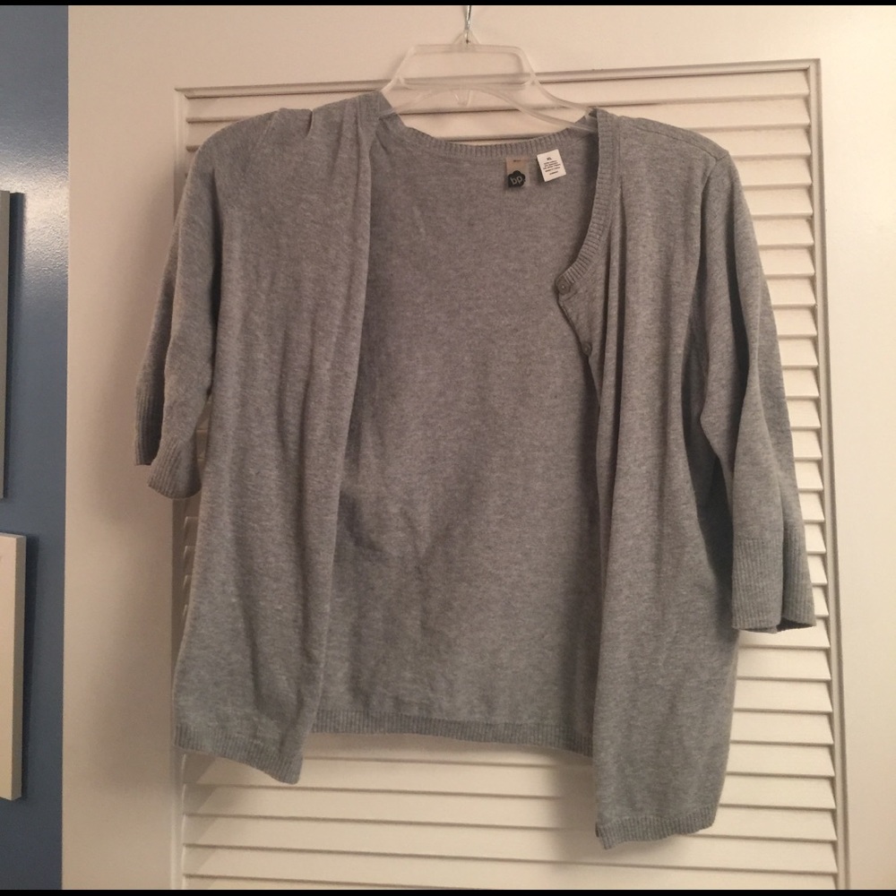 bp cropped gray cardigan with 3/4 length sleeves