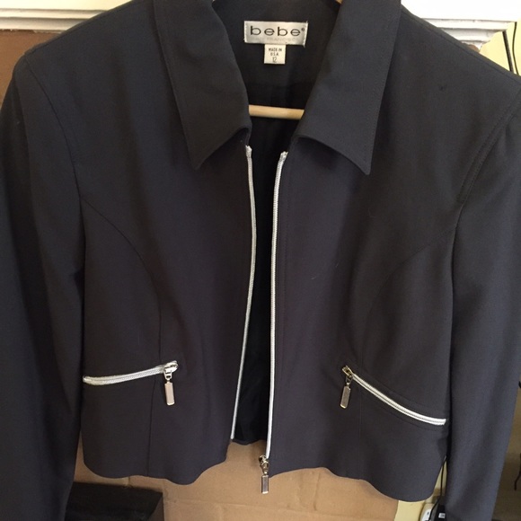 Vintage Bebe jacket sz 12, black w/ silver details - Picture 4 of 4