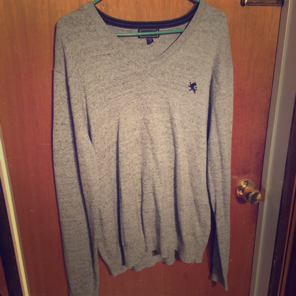 Men's Express low v neck sweater