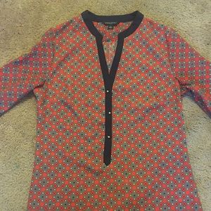 ‼️‼️Beautiful Banana Republica blouse‼️‼️