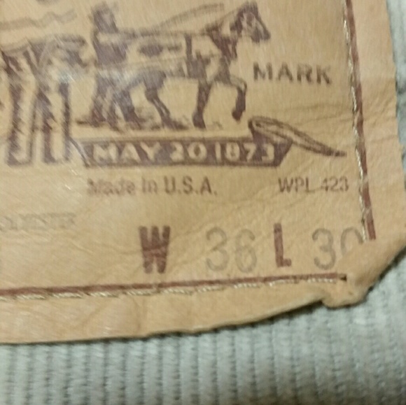 Men's Levis corduroy - Picture 2 of 2