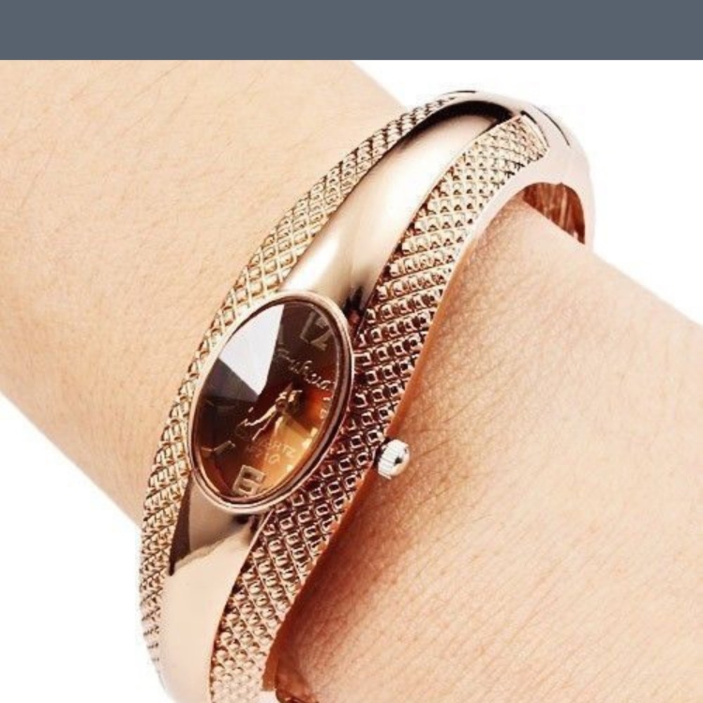 Cute quartz watch