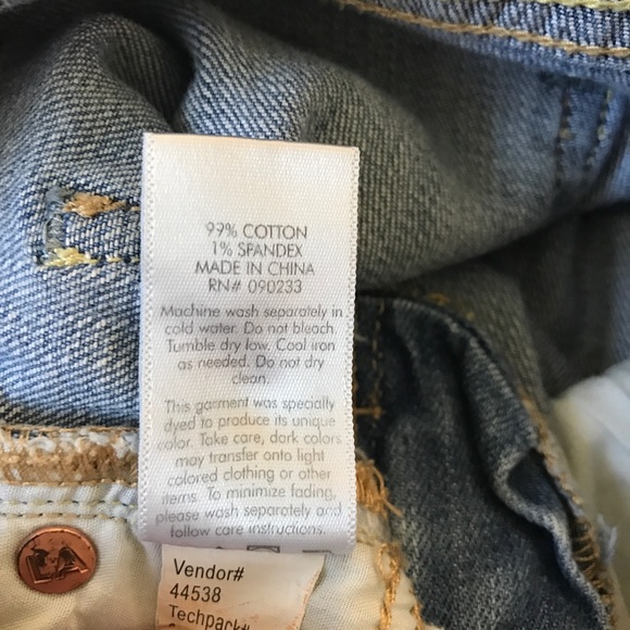 High Waisted Mom Jean Denim Shorts - Picture 5 of 6