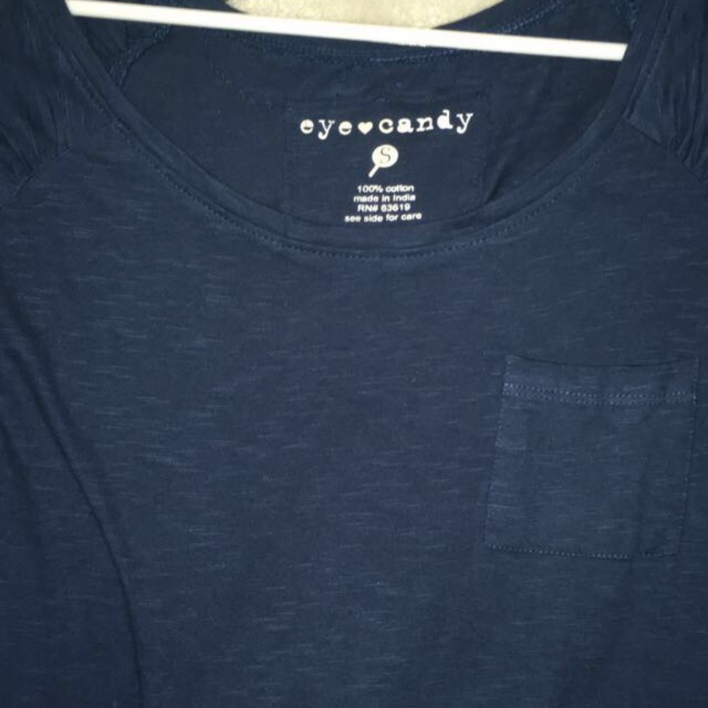 Navy t shirt