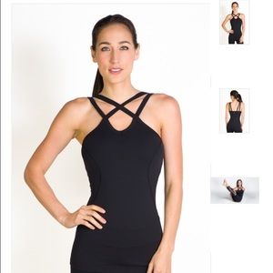 🖤 NWT! Black Kira Grace Caged Halter 🖤