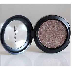 MAC Deeply Dashing Eyeshadow