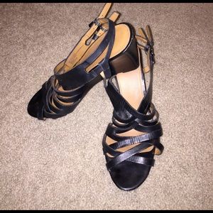 Franco Sarto black 2.5 inch wedge heels