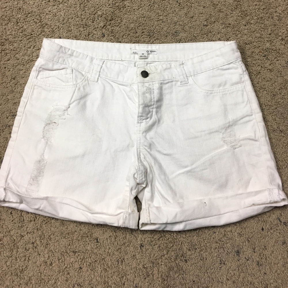 White distressed shorts