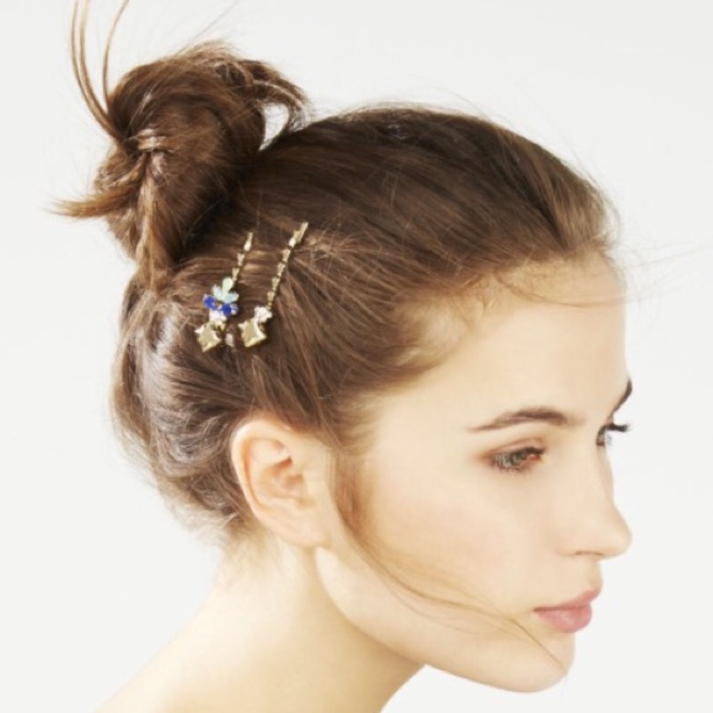 BCBG Stone Cluster Bobby Pins