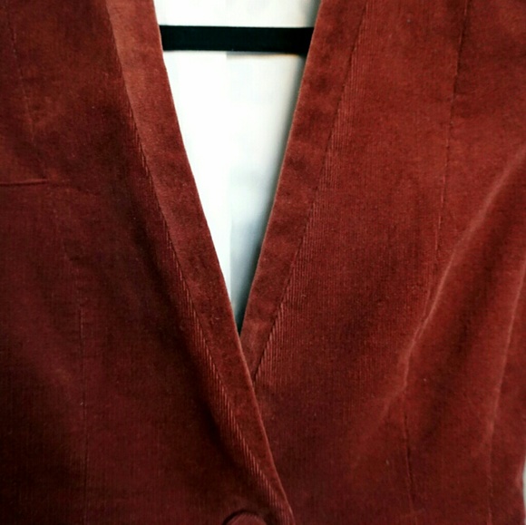 Sold! H&M Burgundy Blazer - Picture 2 of 4