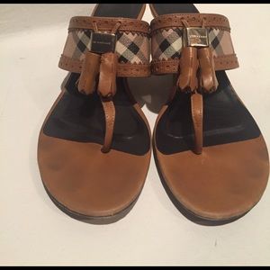 Burberry kitten heel sandals