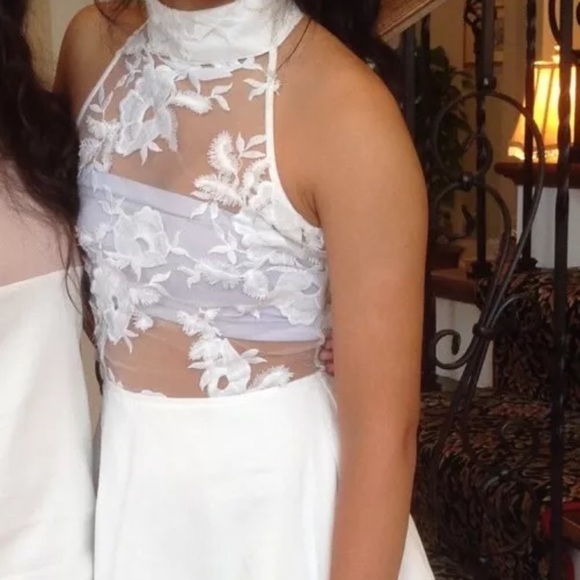 FORMAL HOMECOMING WHITE LACE SKATER DRESS - Picture 4 of 5