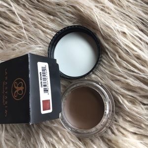 Anastasia Beverly Hills Dip Brow