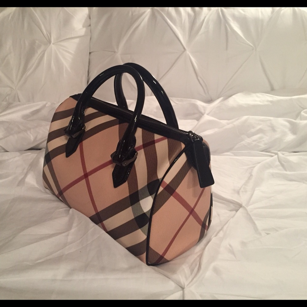 ❤️24 Hour Final Sale ❤️Authentic Burberry