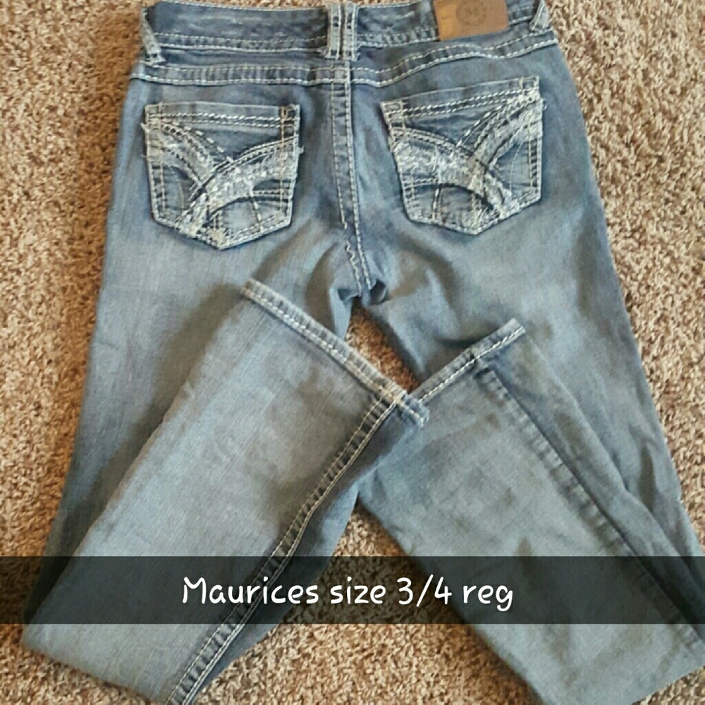 Maurices jeans