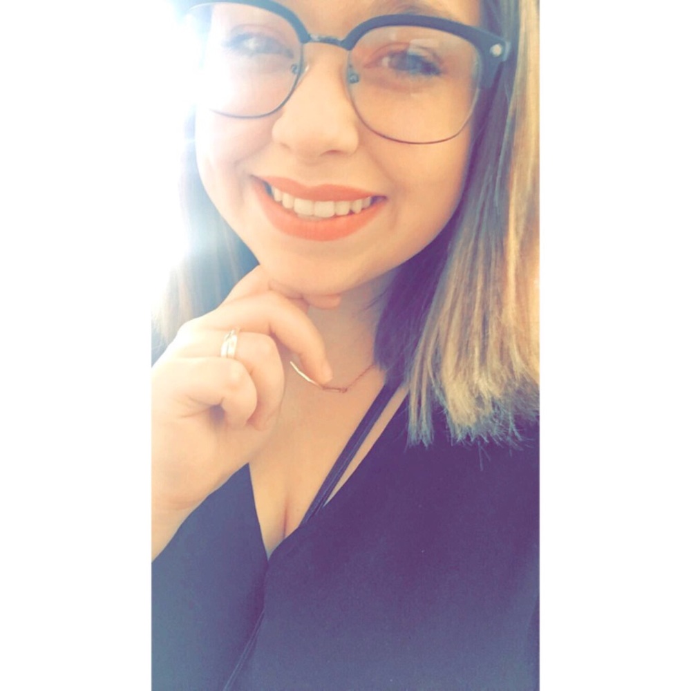 Hello I'm Ansley! Please read description!