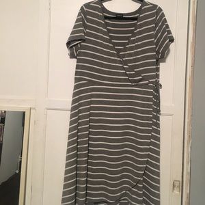 Final price torrid gray and white cotton dress