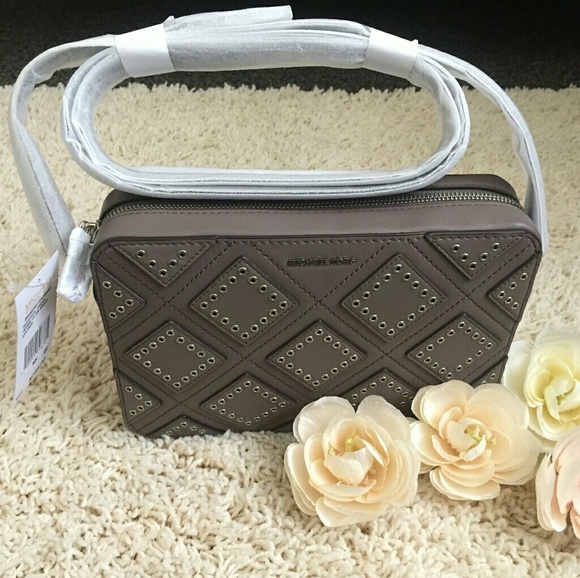 SALE!!! Michael Kors Diamond Grommet - Picture 2 of 5