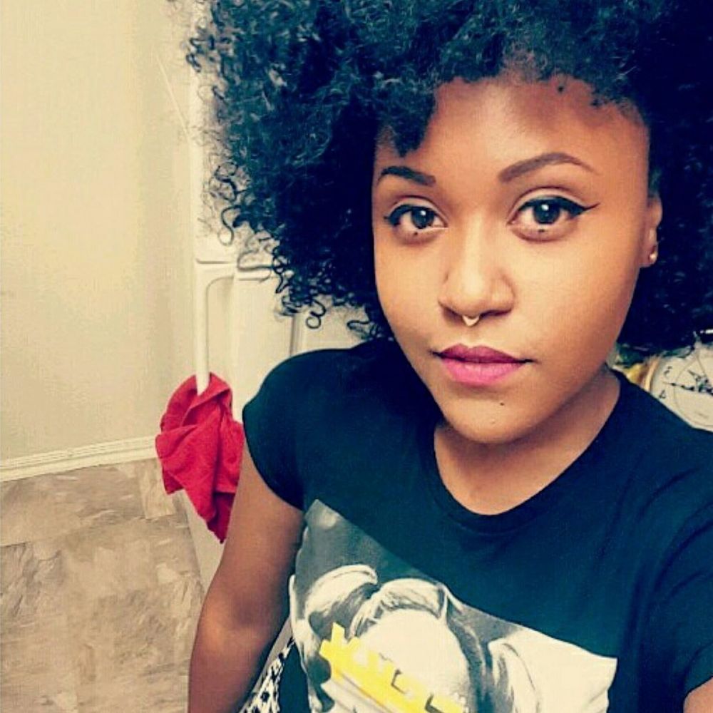 Meet your Posher, Henrietta