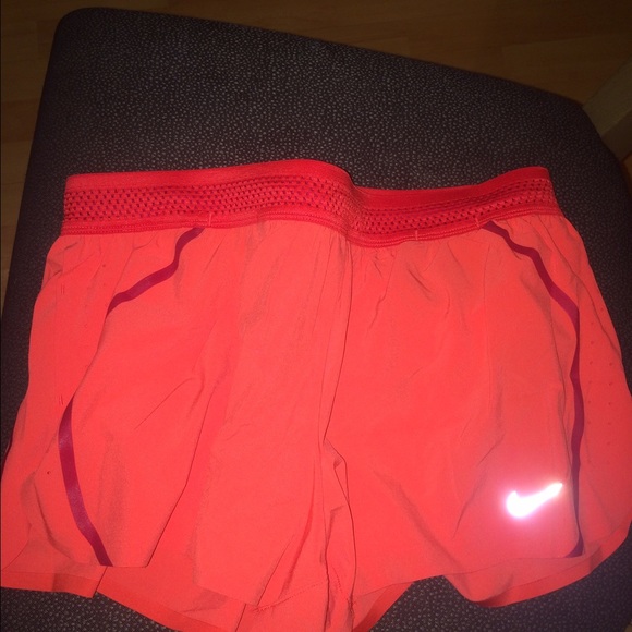 Nike shorts - Picture 3 of 8