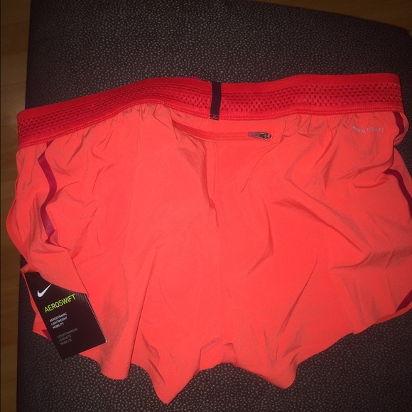Nike shorts - Picture 4 of 8