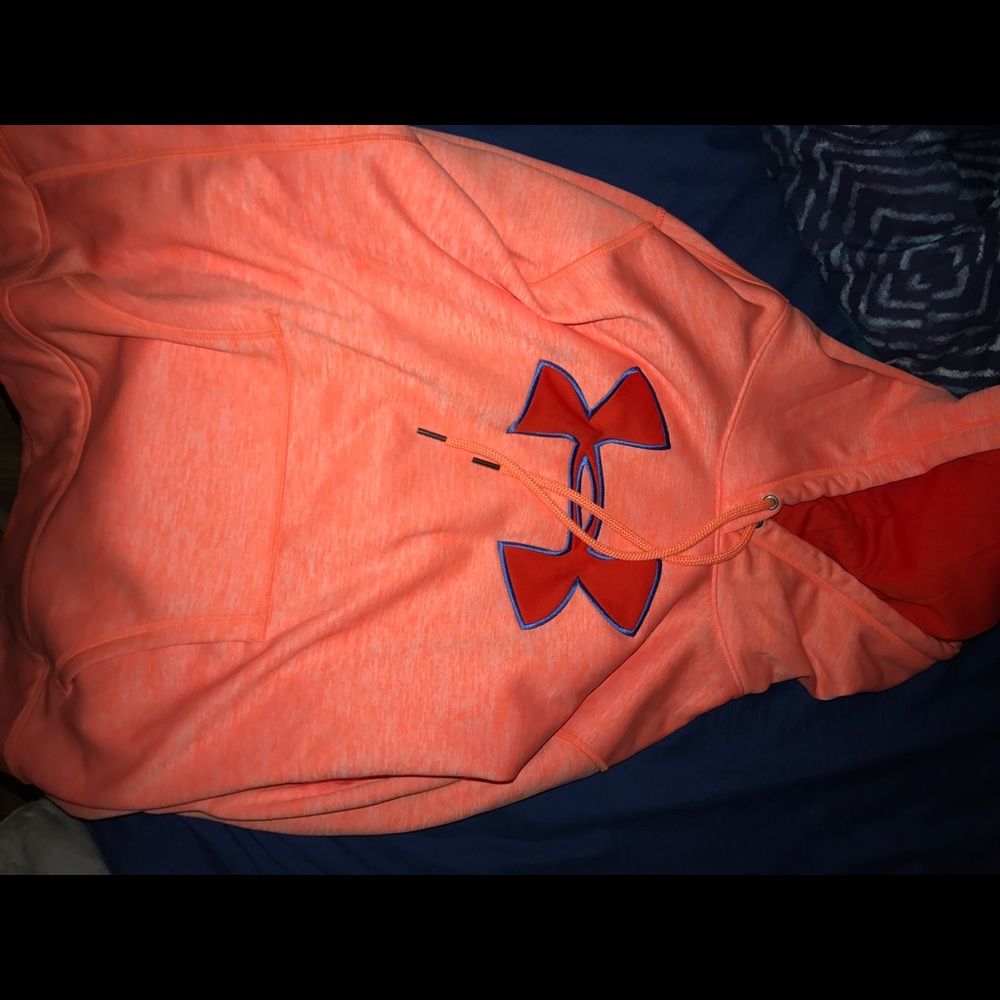 Under Armour Sweatshirt